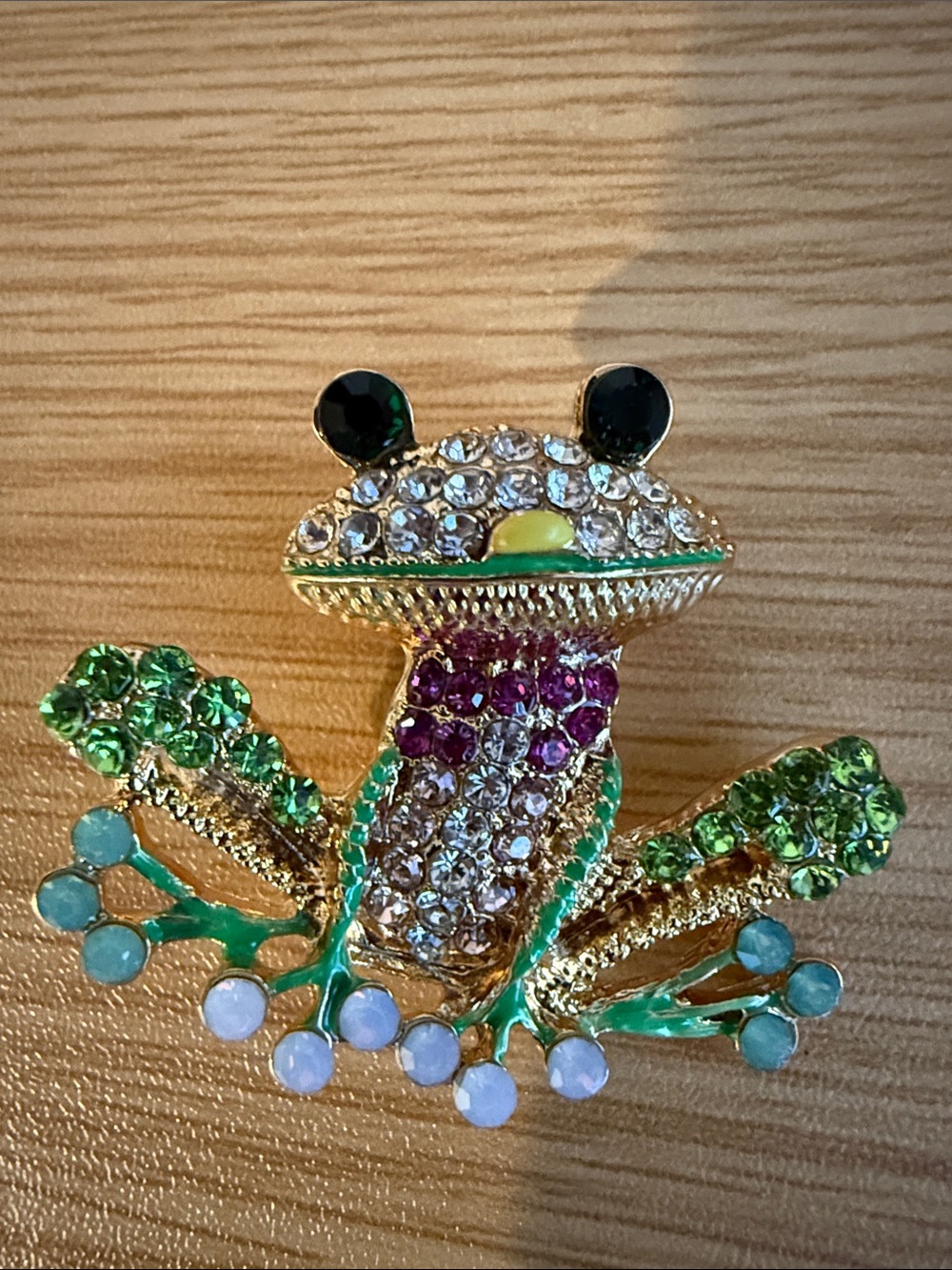 Colorful Frog Brooch with Crystals seen on Traitors Brooches Everywhere 😍 - Picture 2 of 3
